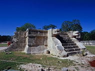 Platform of the Eagles and Jaguars at Chichen Itza - chichen itza mayan ruins,chichen itza mayan temple,mayan temple pictures,mayan ruins photos